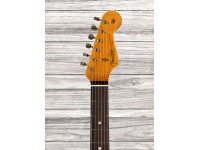 Fender Custom Shop Limited Edition 60 Dualmag II Stratocaster Super Heavy Relic Aged Vintage White Fender Custom Shop Limited Edition 60 Dualmag II Stratocaster Super Heavy Relic Aged Vintage White